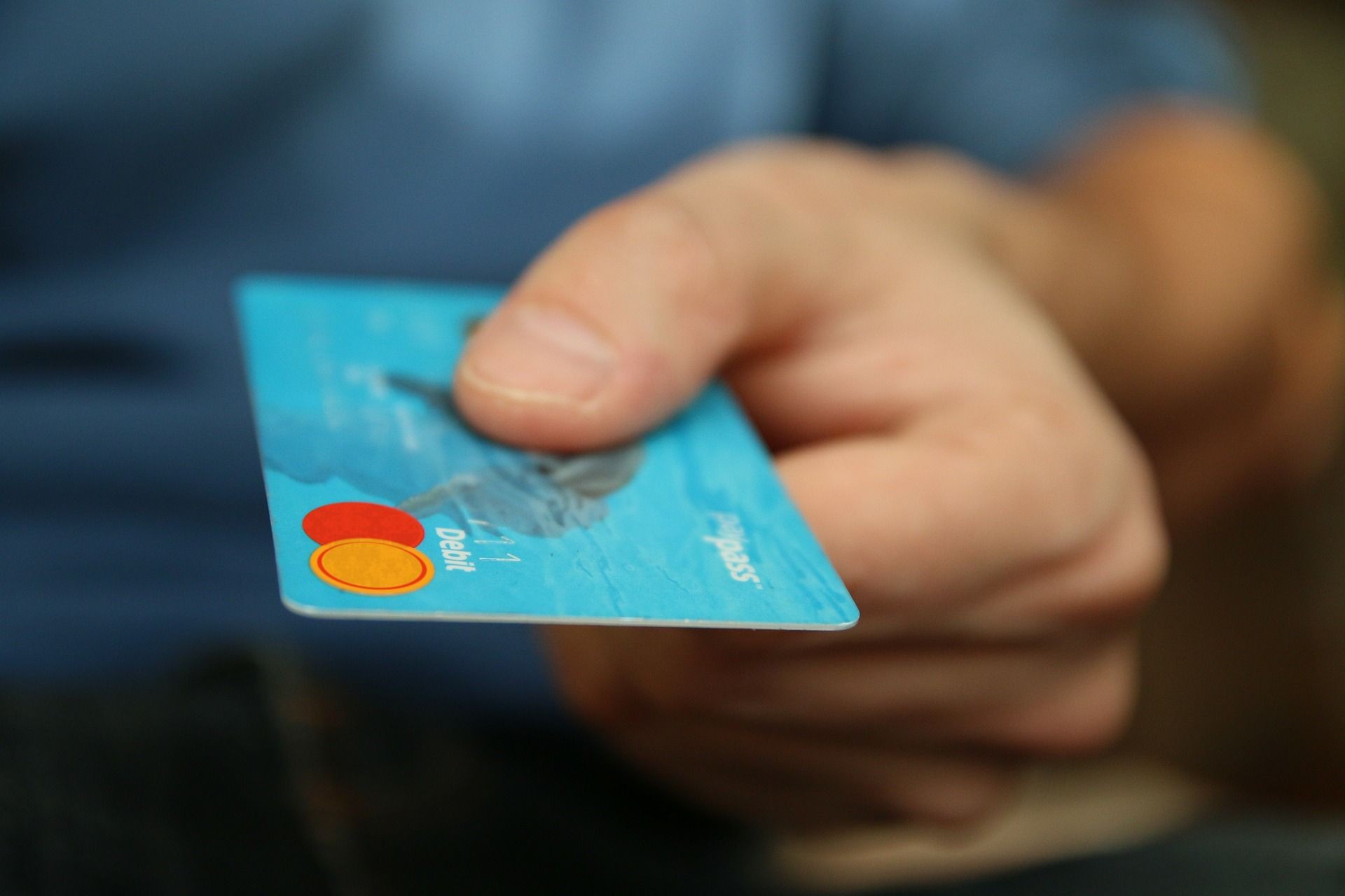 Cashback and Discounts on Travel, Gas, Daily expenses